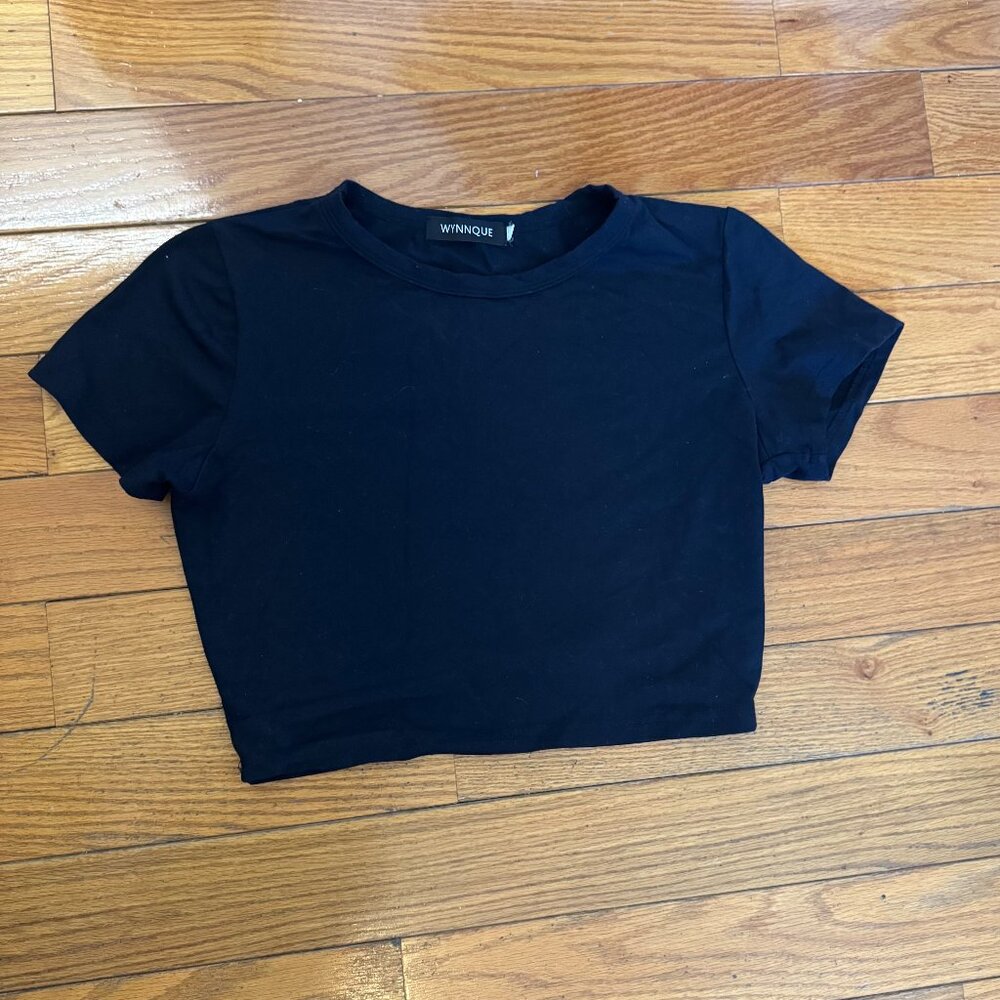 WYNNQUE Black Cropped Shirt M